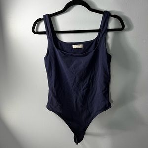 Babaton contour medium bodysuit - only worn a handful of times doesn’t fit